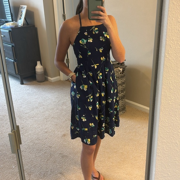 XS navy dress with floral pattern - Picture 1 of 3